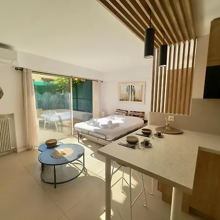 Evasion Boheme - Avec Terrasse Au Coeur De 아파트