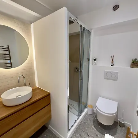 Lägenhet Evasion Boheme - Avec Terrasse Au Coeur De